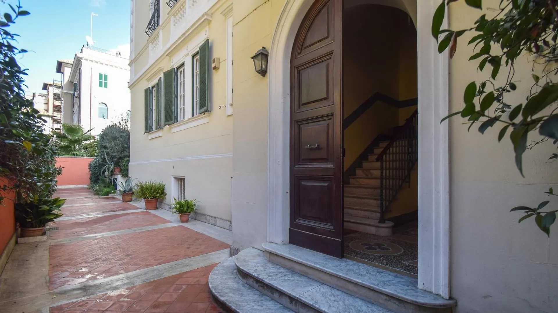 Stunning Apartment In Roma With Wifi Italy